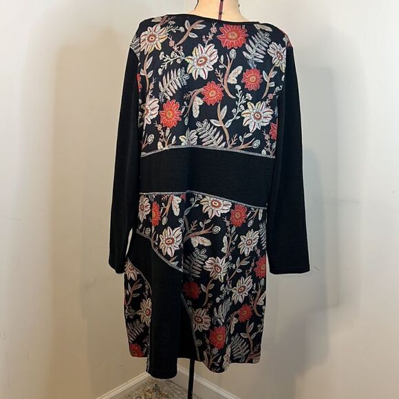 Serengeti Grey & Floral Mixed Pattern Sweater Dress - Size 1X - Picture 7 of 10